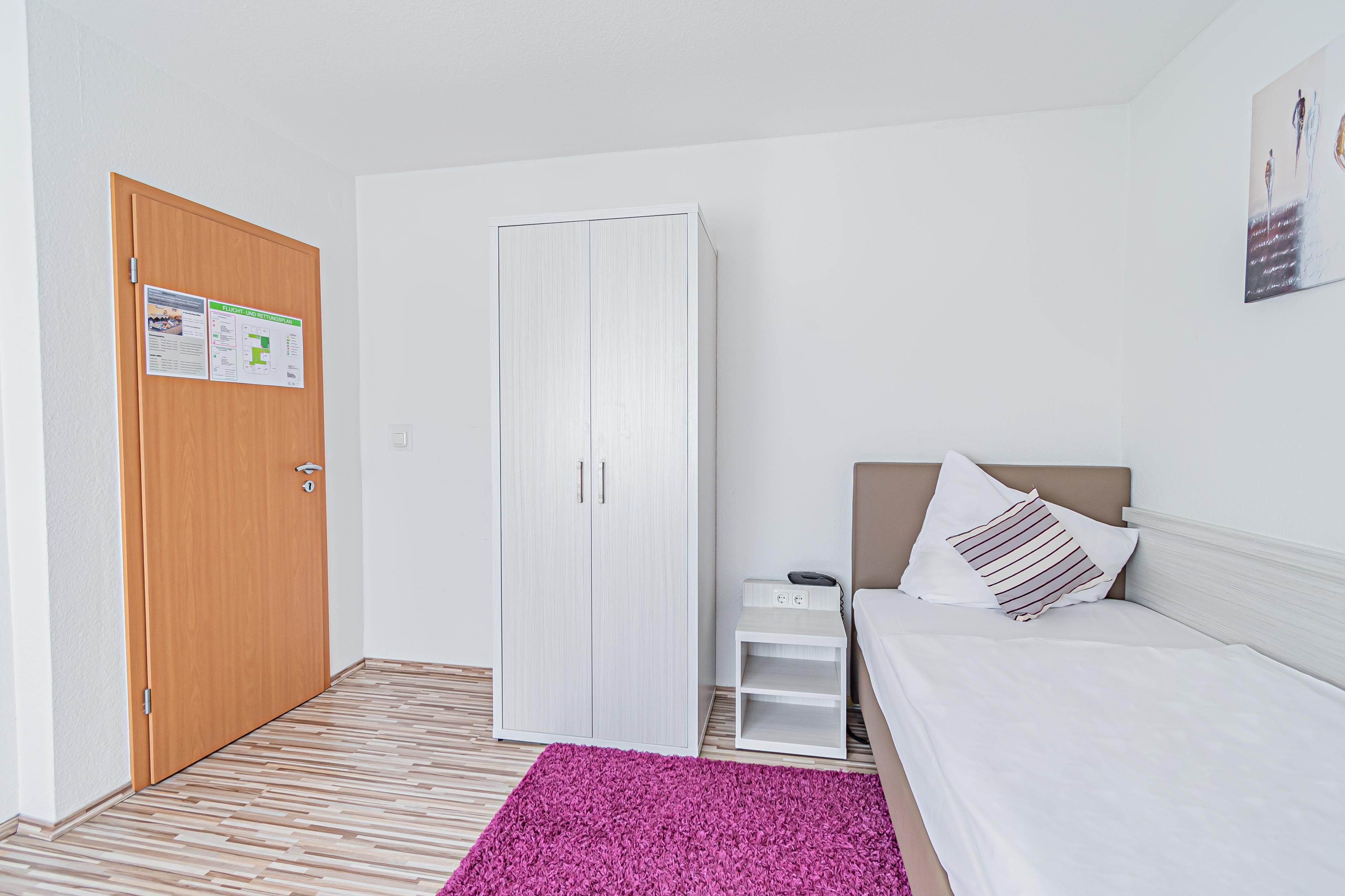 Hotel Tannenblick Bad Vilbel Buitenkant foto